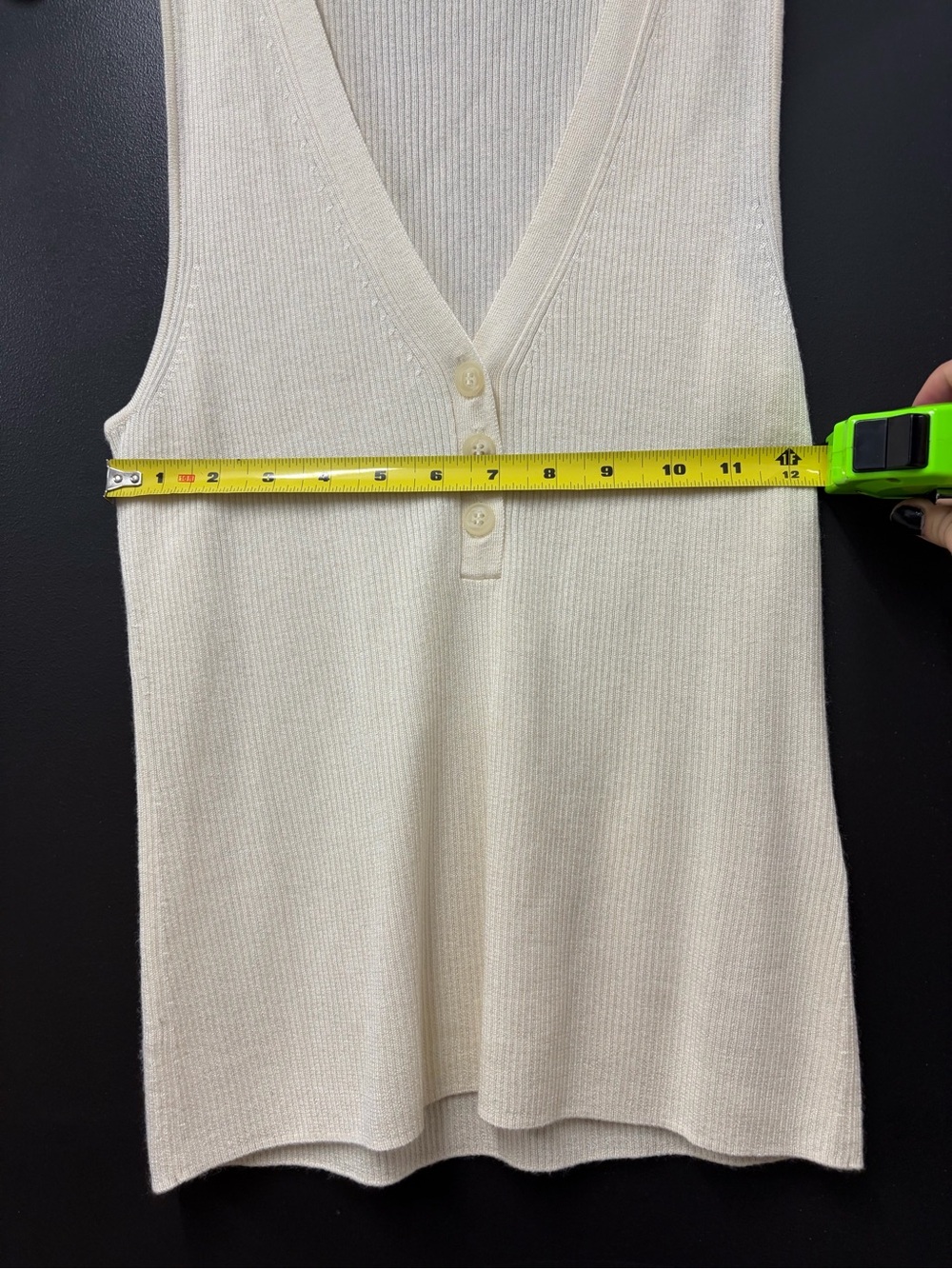 NAADAM Ivory Ribbed V-Neck Button Tank - Picture 4 of 5
